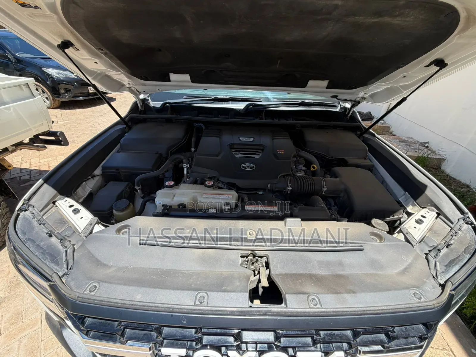 Toyota Land Cruiser 2021 White