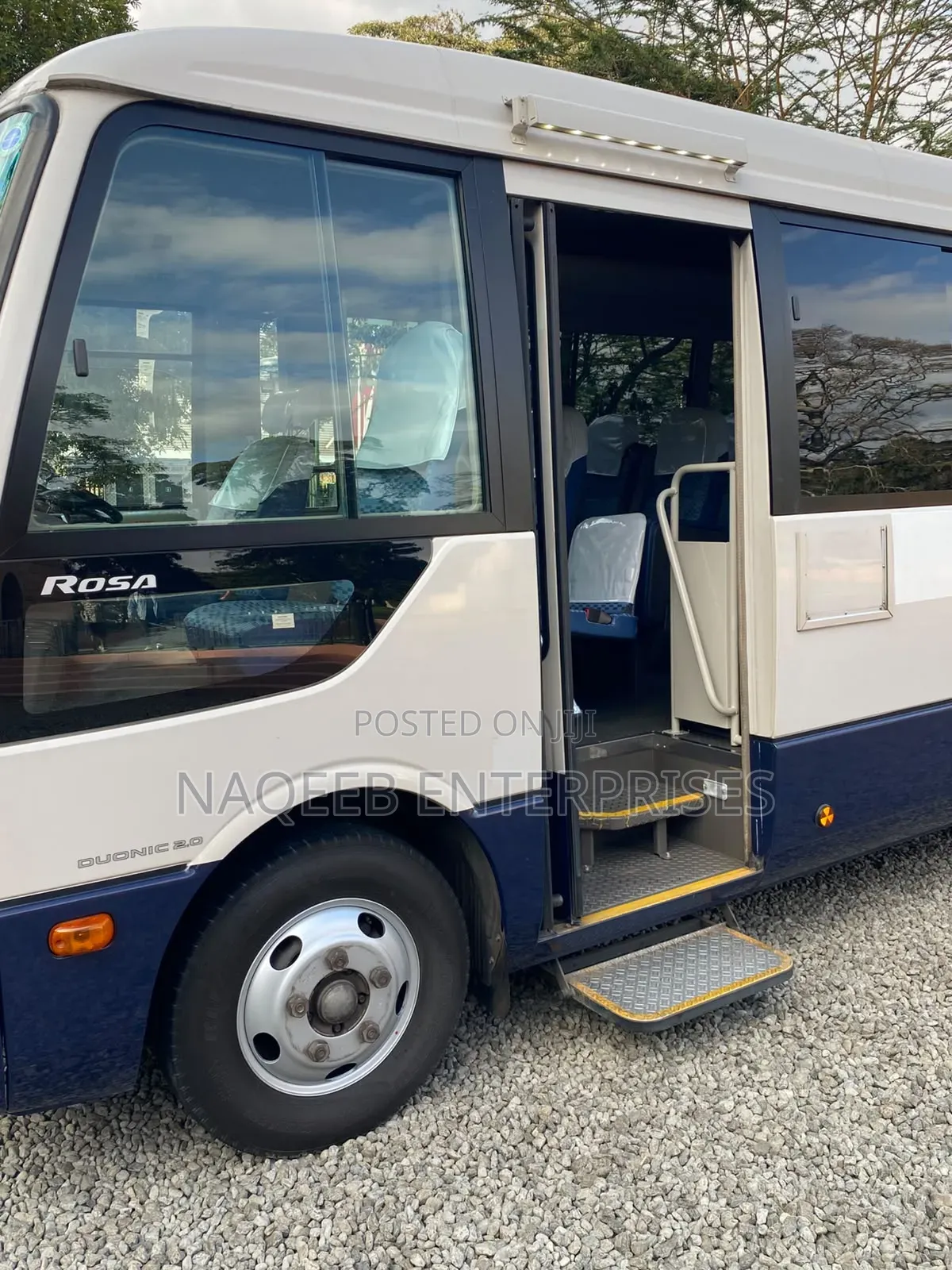 Mitsubishi Fuso Rosa 2019 White