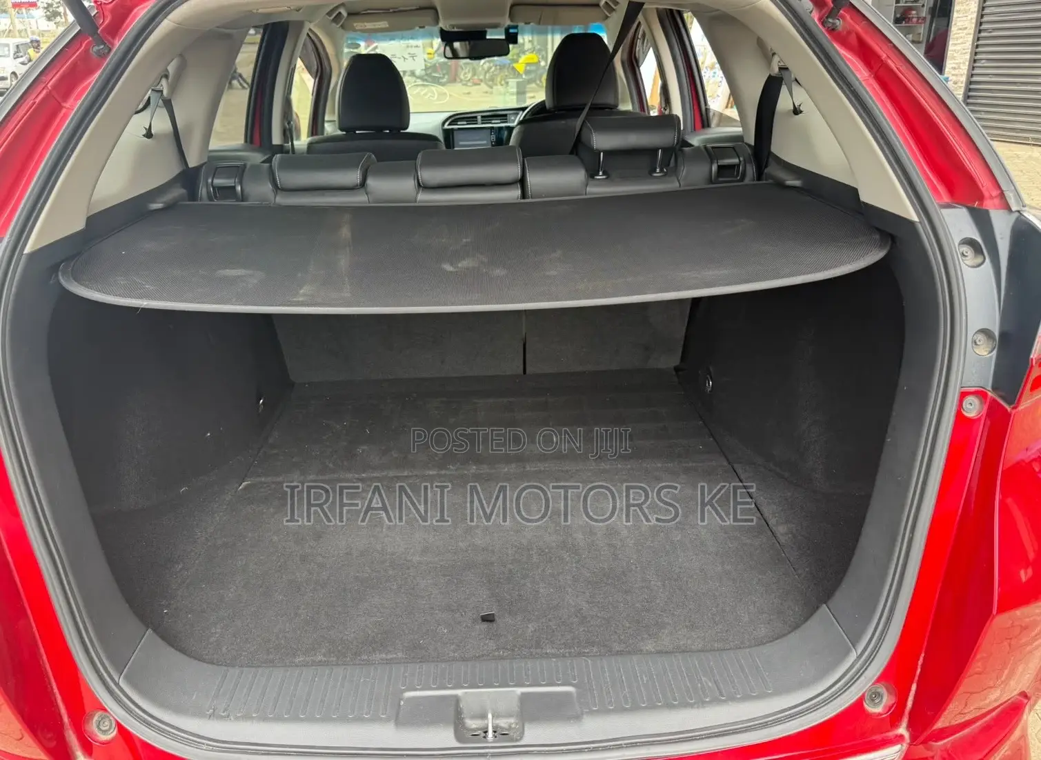 Honda Shuttle 1.5 Hybrid 2WD 2019 Red
