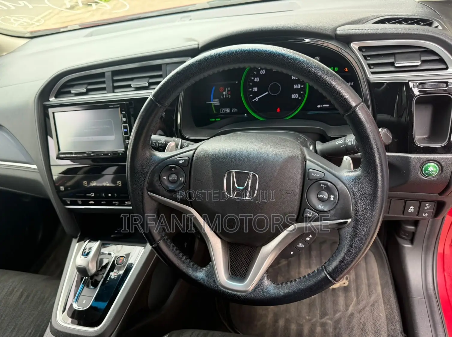 Honda Shuttle 1.5 Hybrid 2WD 2019 Red