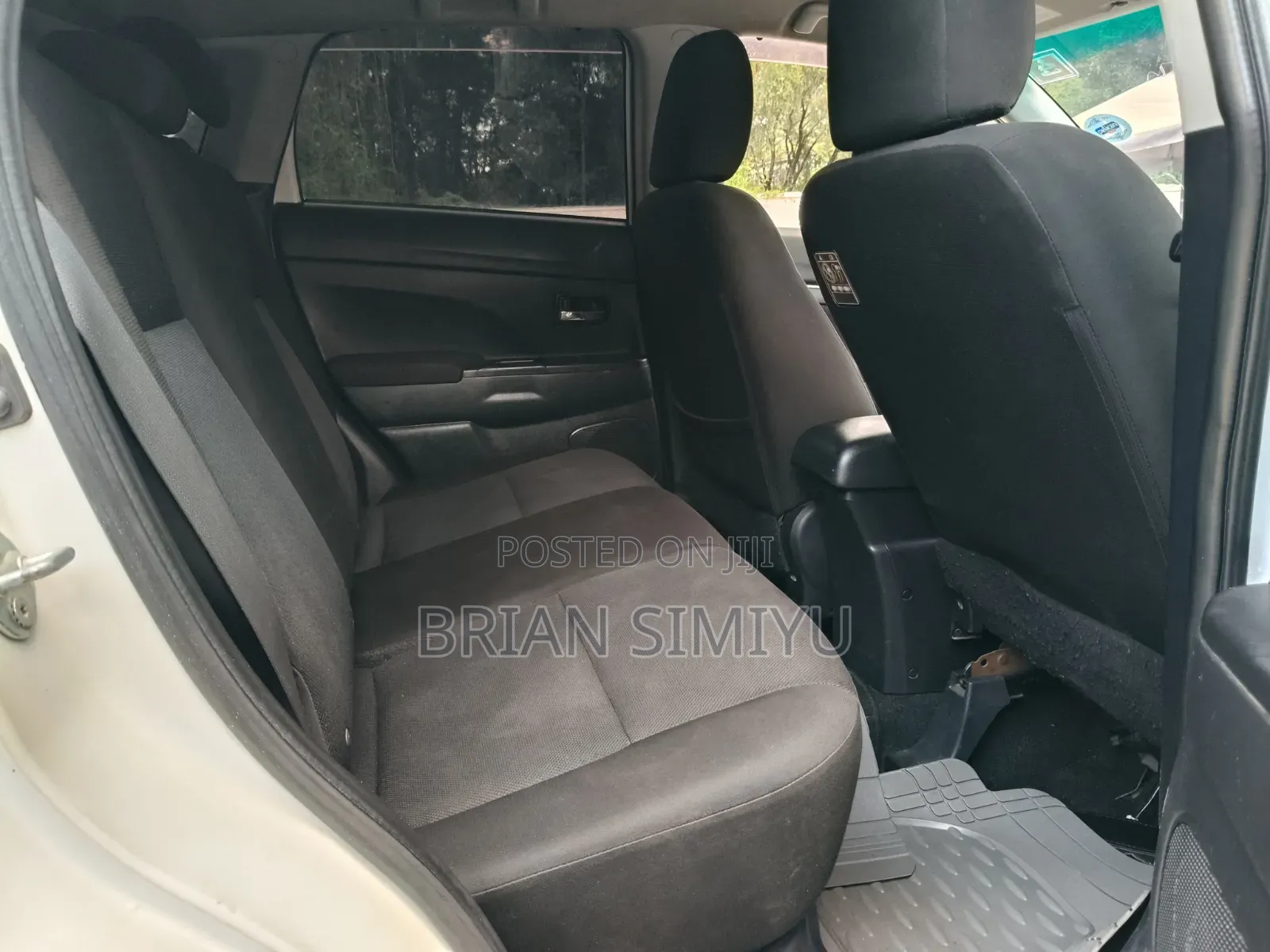 Mitsubishi RVR 2010 White