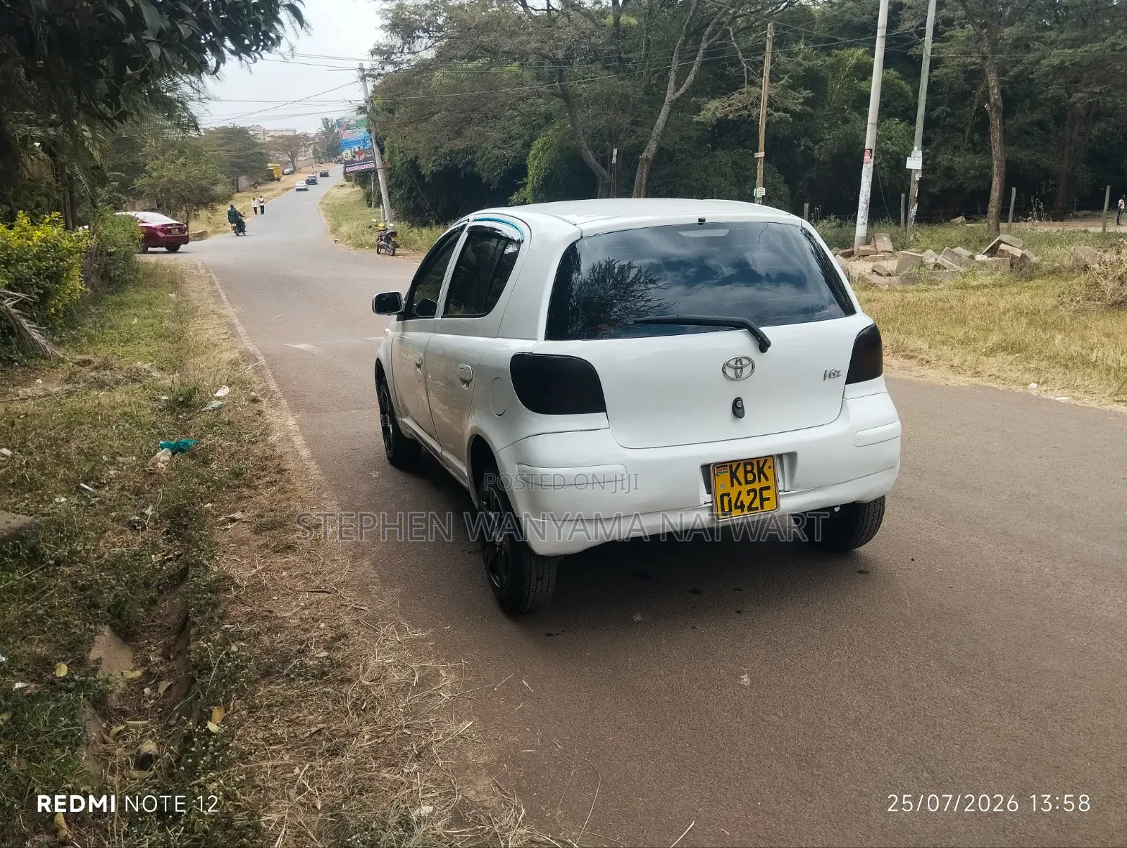 Toyota Vitz 2002 White
