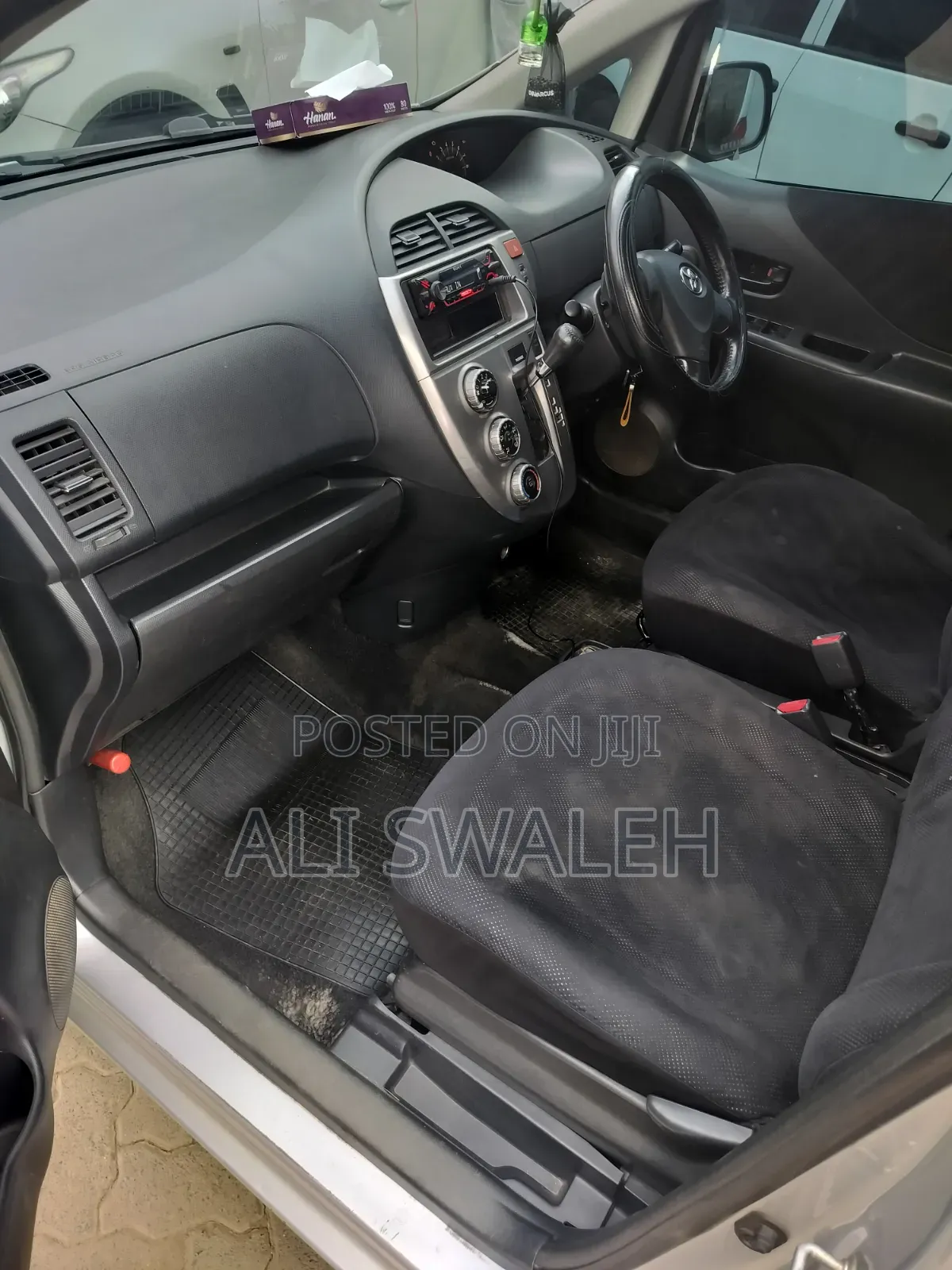 Toyota Ractis 2006 Silver