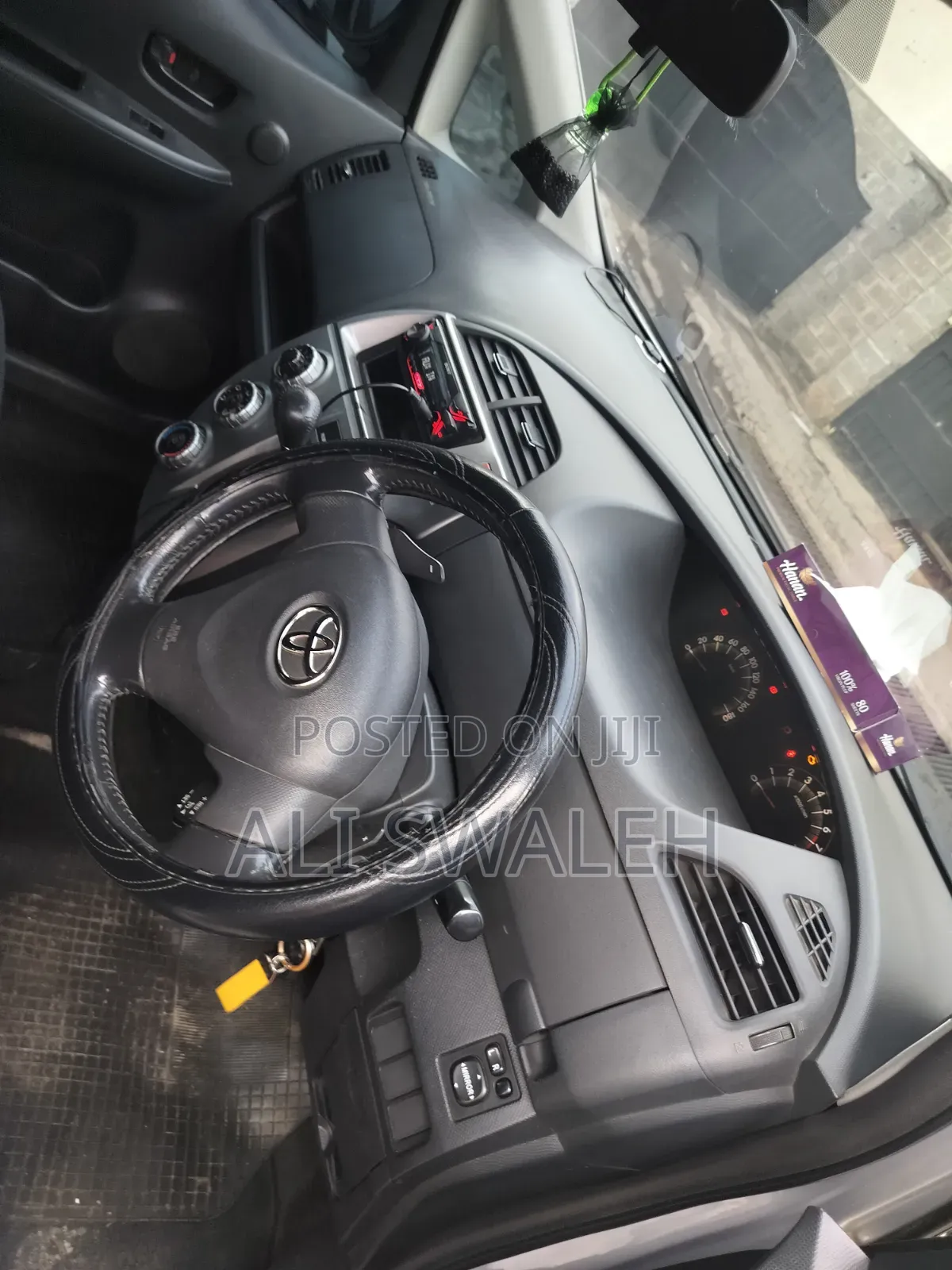 Toyota Ractis 2006 Silver