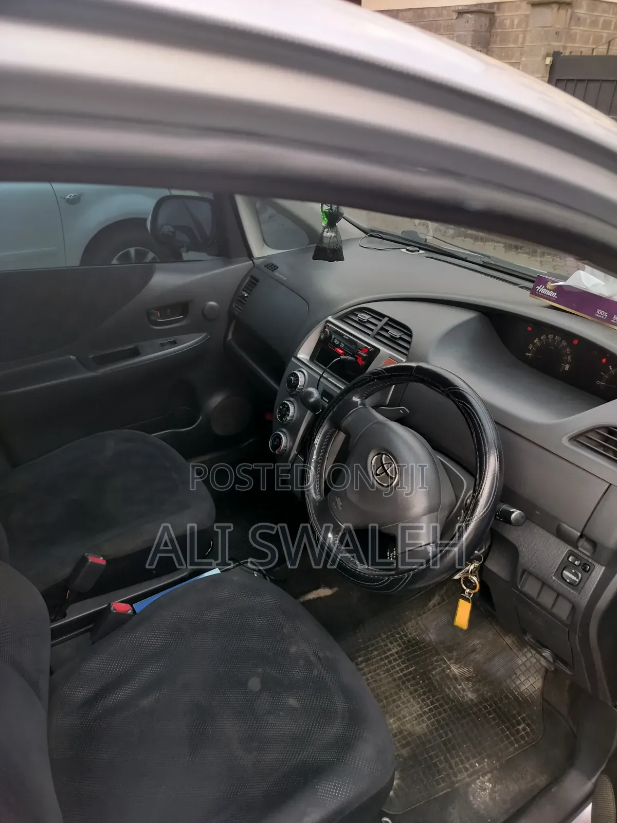 Toyota Ractis 2006 Silver