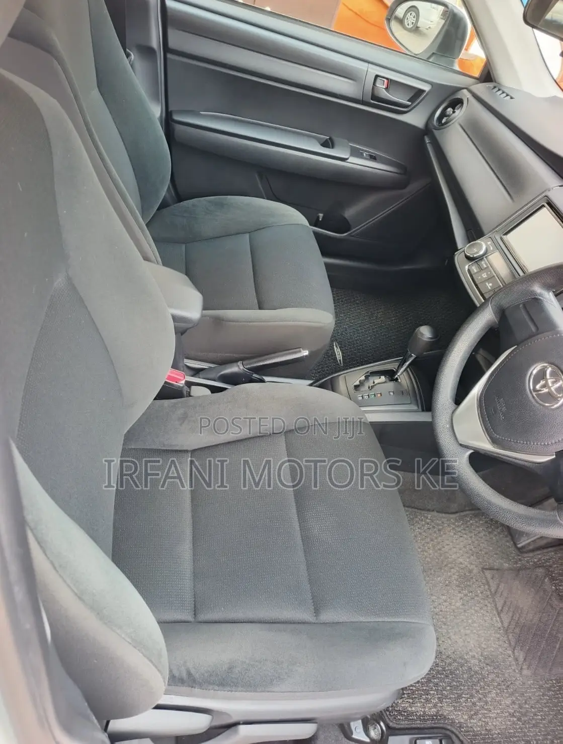 Toyota Axio 1.5 Hybrid 2WD 2019 White