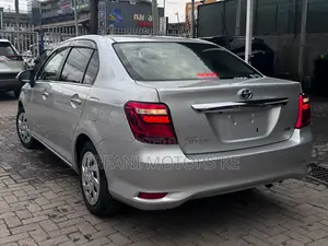 Toyota Axio 1.5 Hybrid G 2WD 2019 Silver