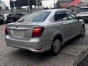 Toyota Axio 1.5 Hybrid G 2WD 2019 Silver