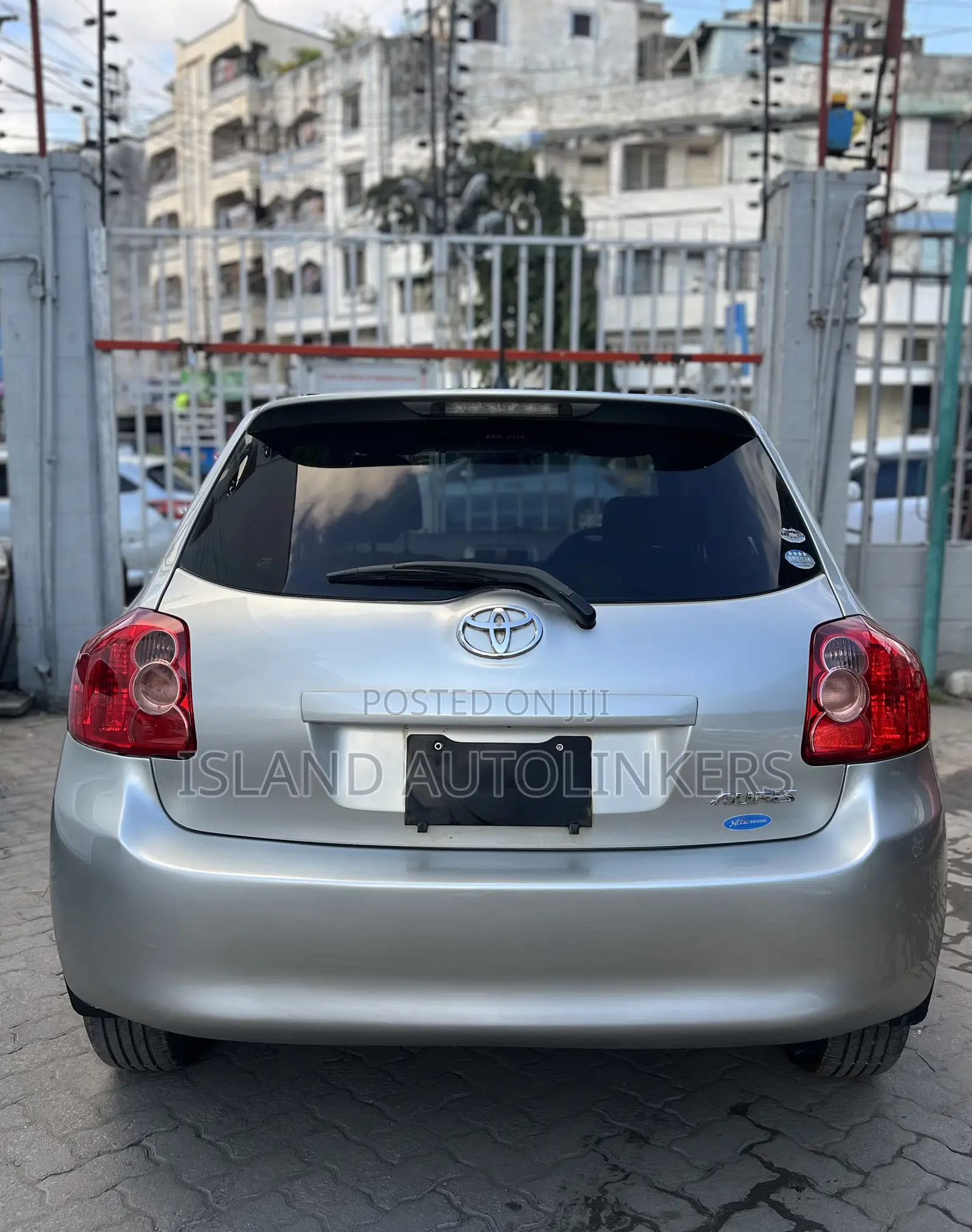 Toyota Auris 2009 Silver