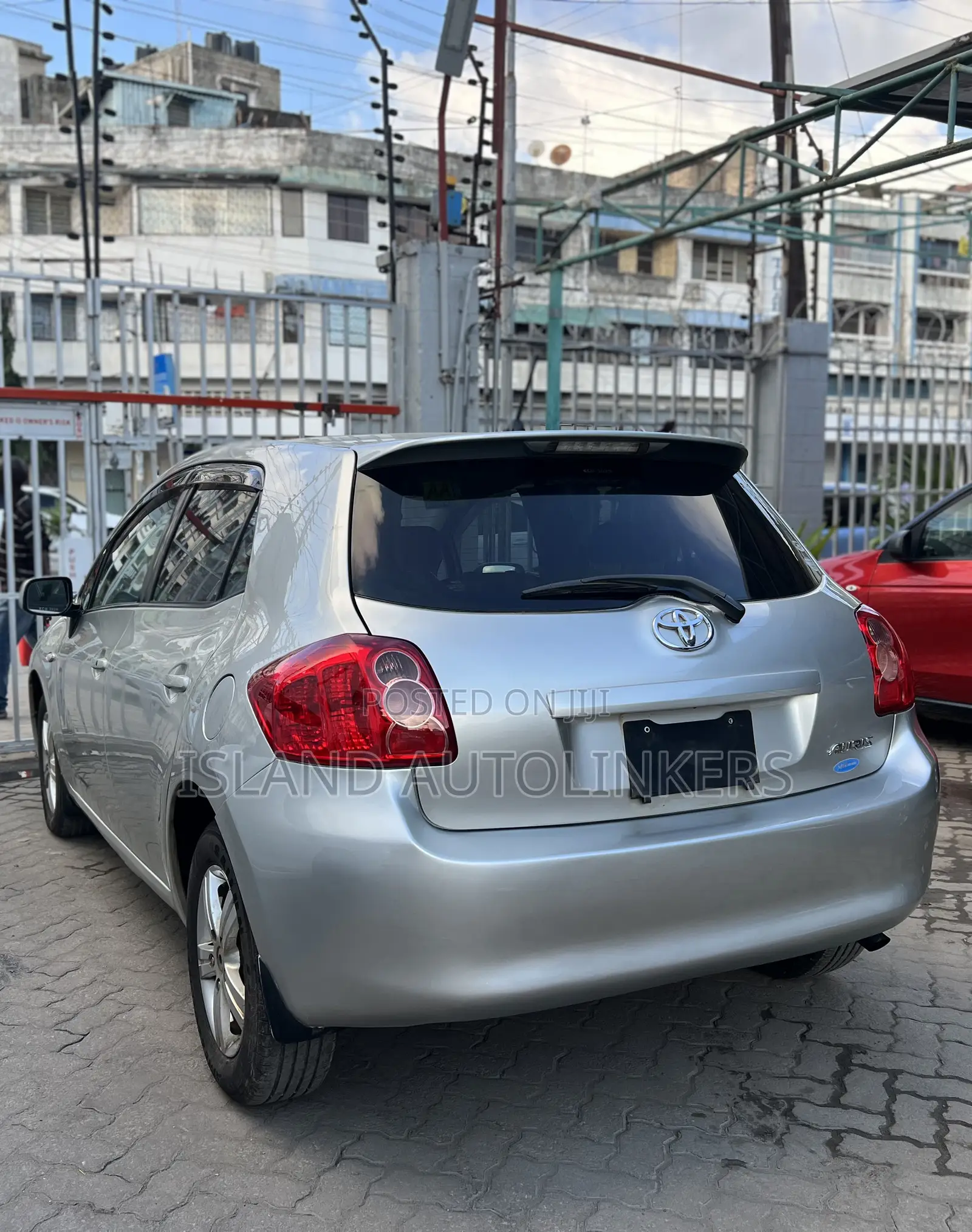 Toyota Auris 2009 Silver