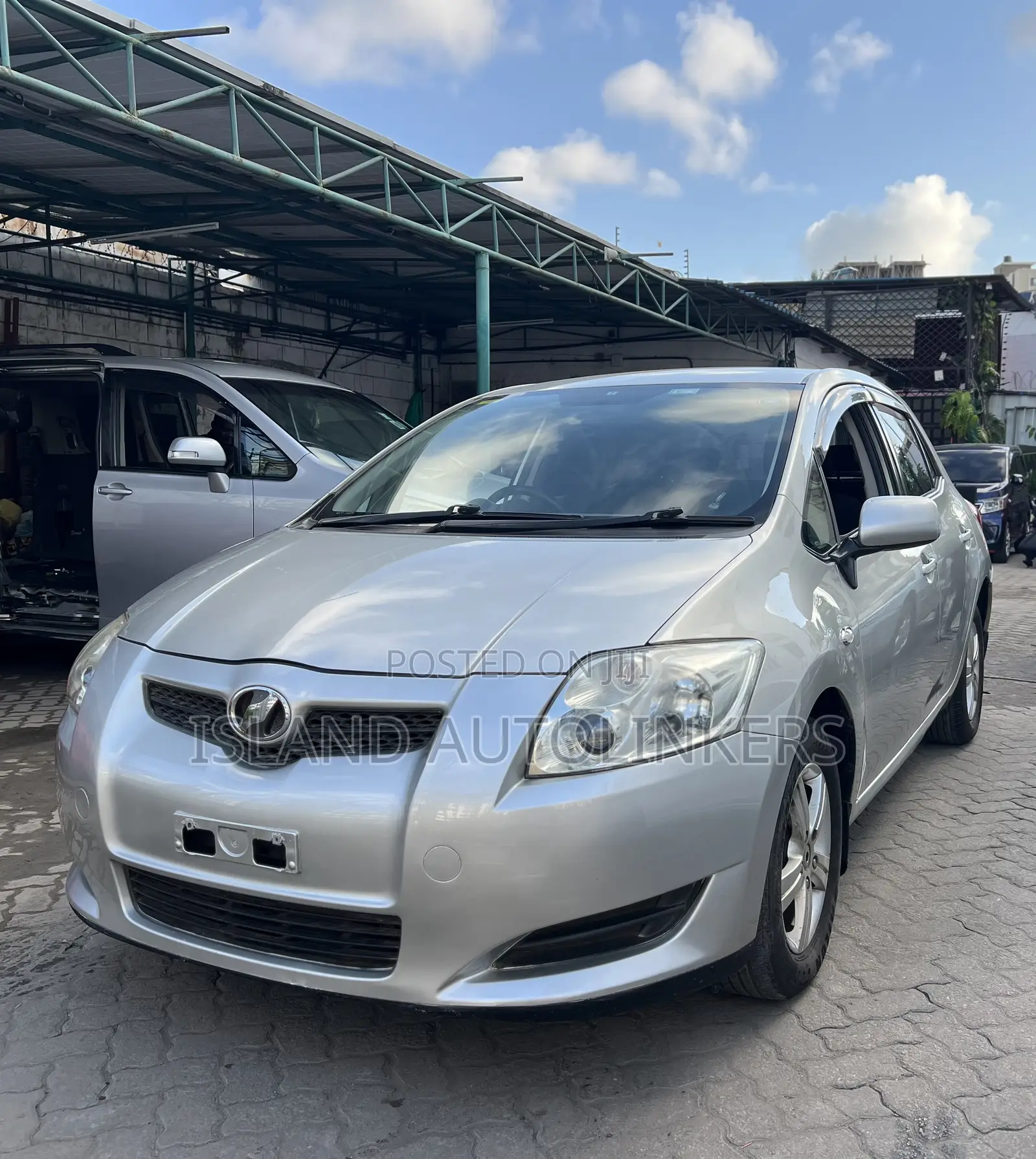 Toyota Auris 2009 Silver