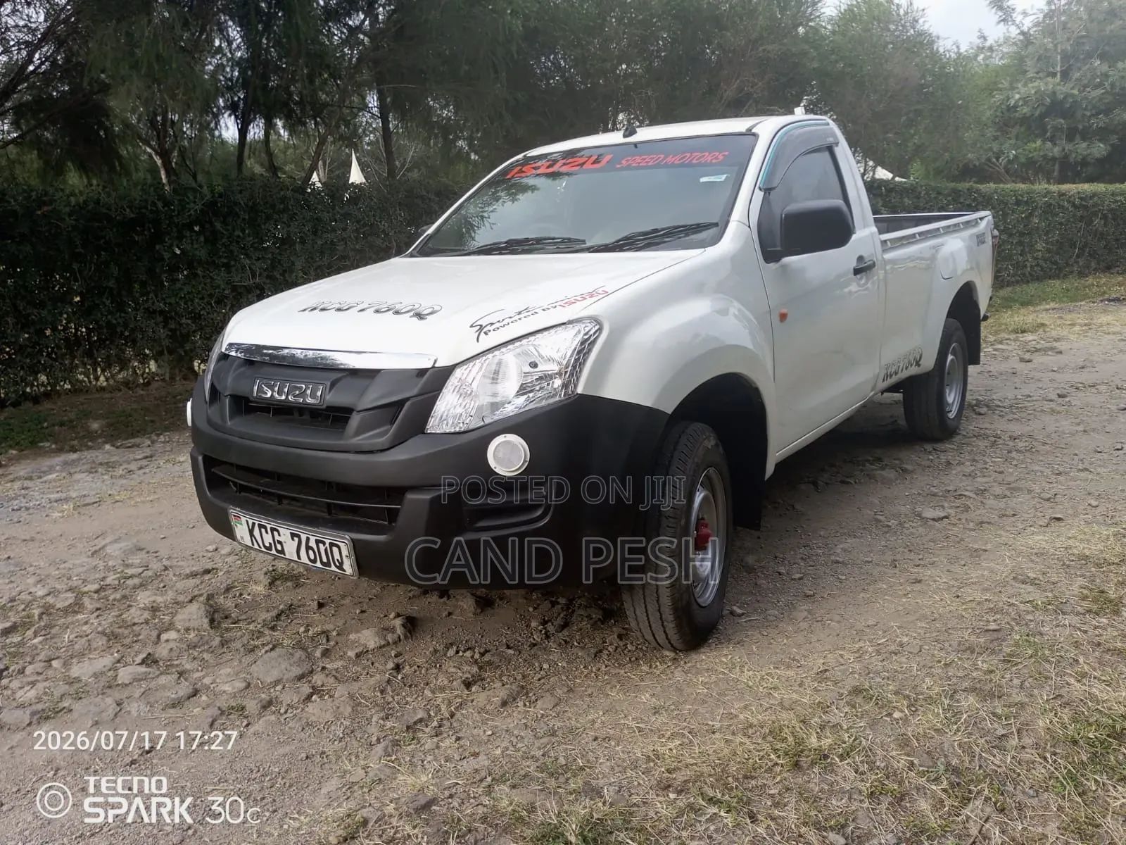 Isuzu D-MAX 2012 Gray