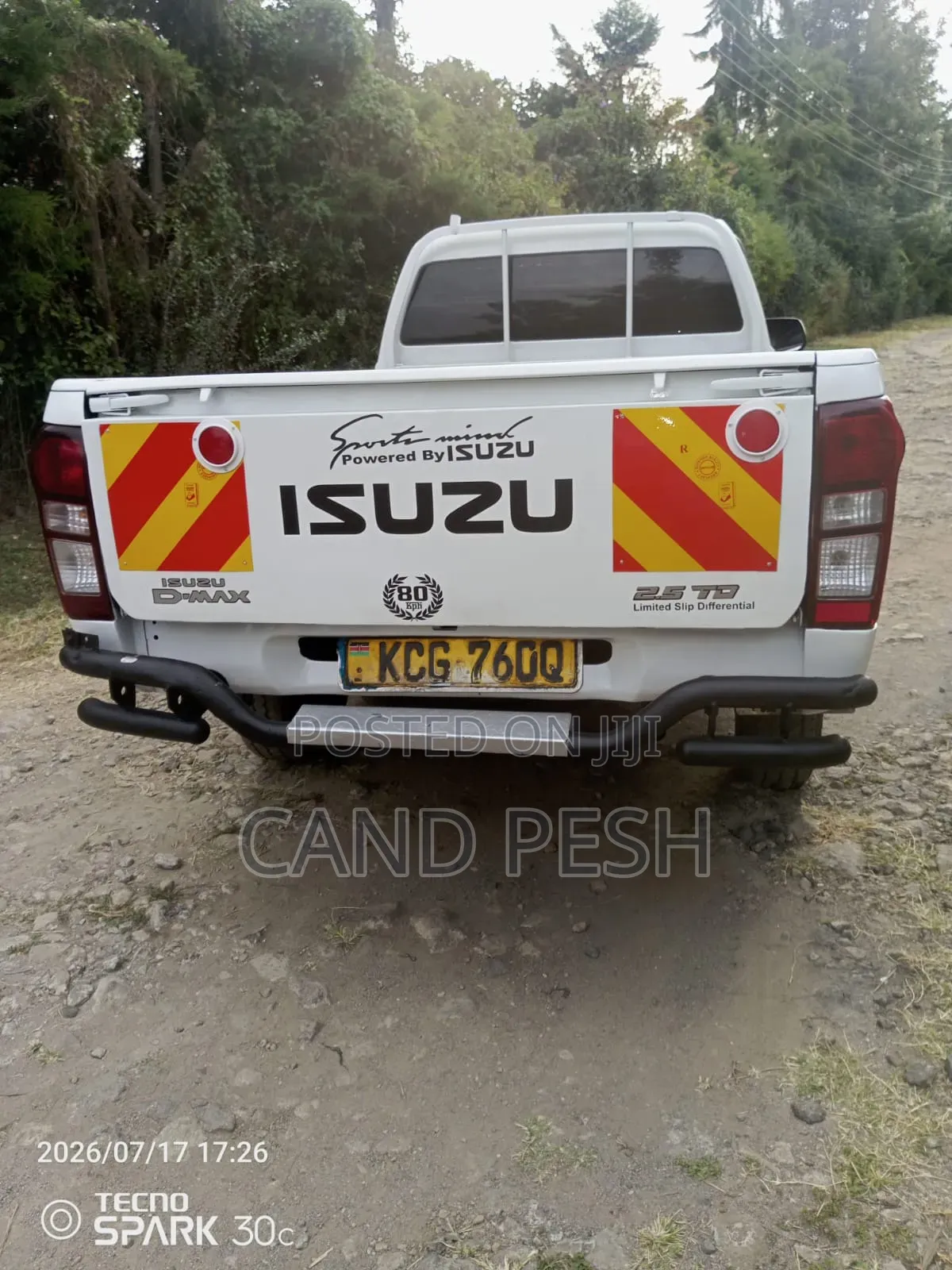 Isuzu D-MAX 2012 Gray