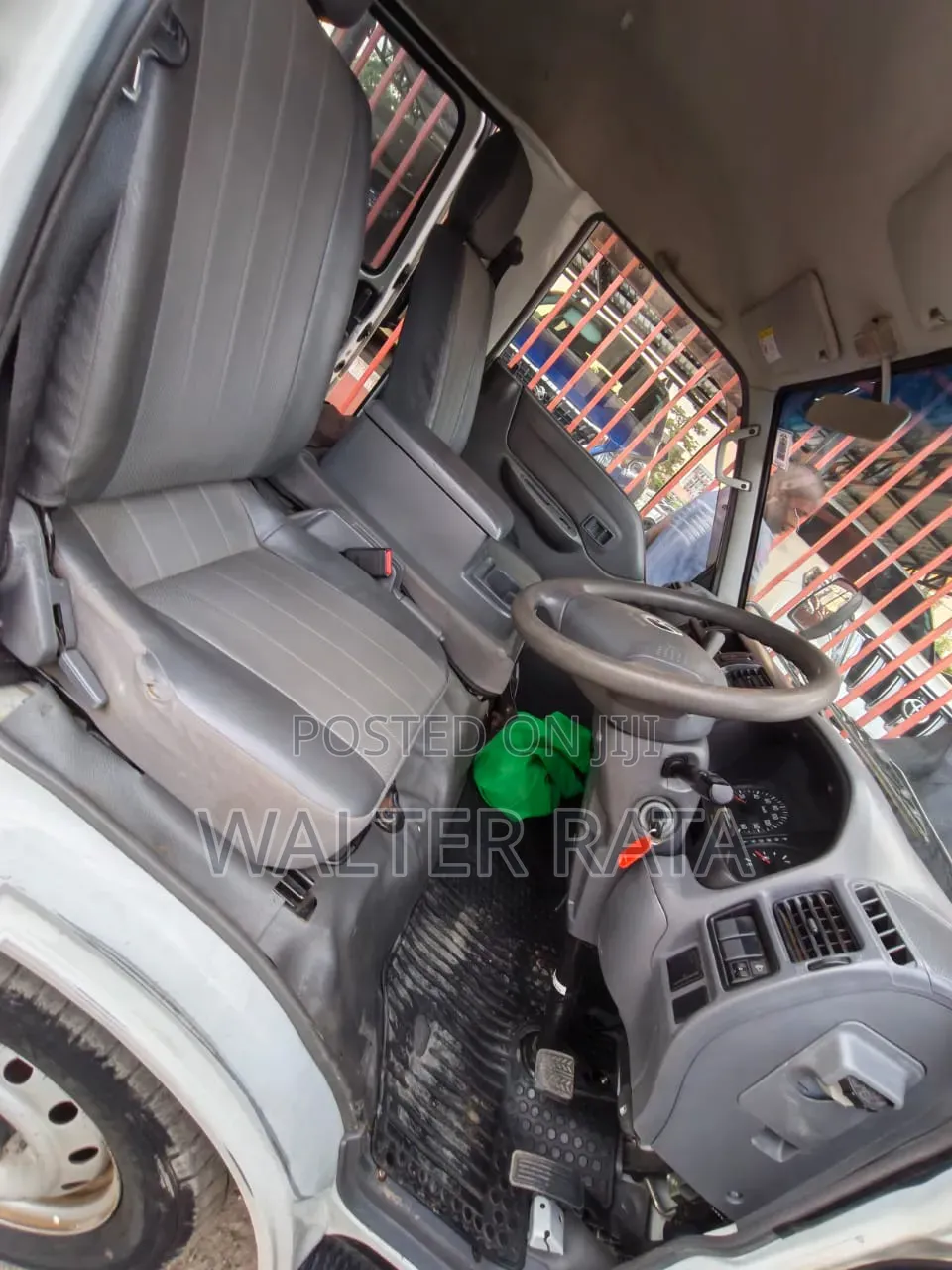Mazda Bongo 2015 White