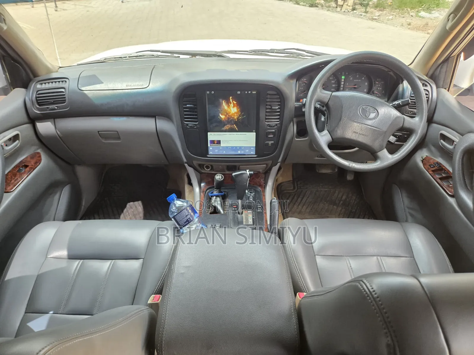 Toyota Land Cruiser 2006 White