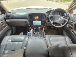Toyota Land Cruiser 2006 White