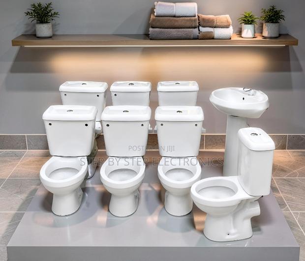Luxury Close Coupled Ceramic Toilet Collection for Modern Bathrooms