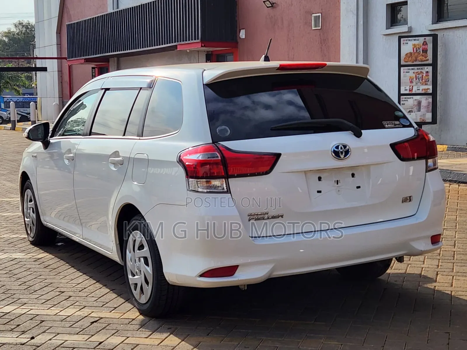 Toyota Corolla Fielder 2019 Pearl