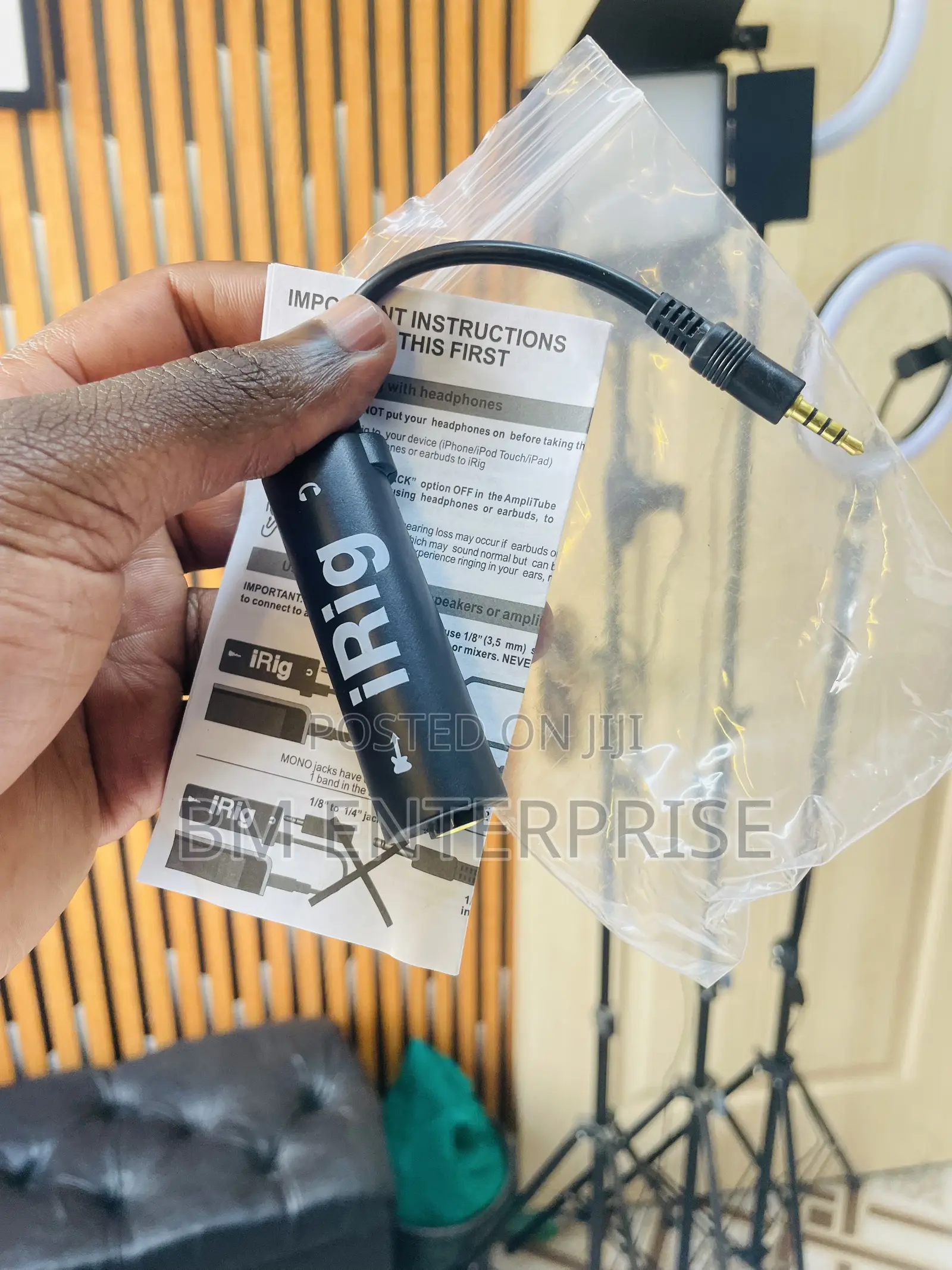 Irig 1 Audio Adapter for Mobile Live Streaming