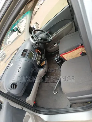 Toyota Passo 2004 Silver