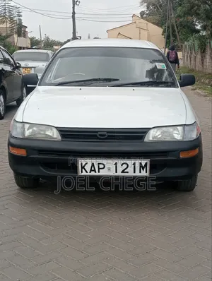 Toyota Corolla 1990 White