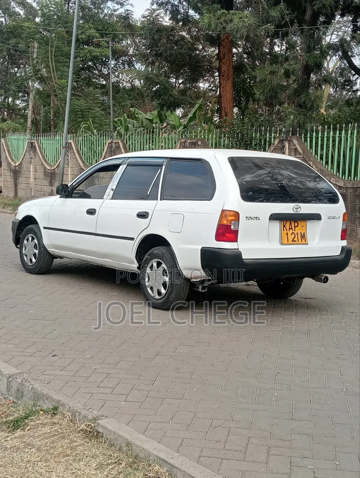 Toyota Corolla 1990 White