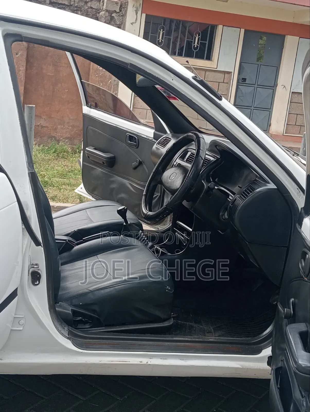 Toyota Corolla 1990 White