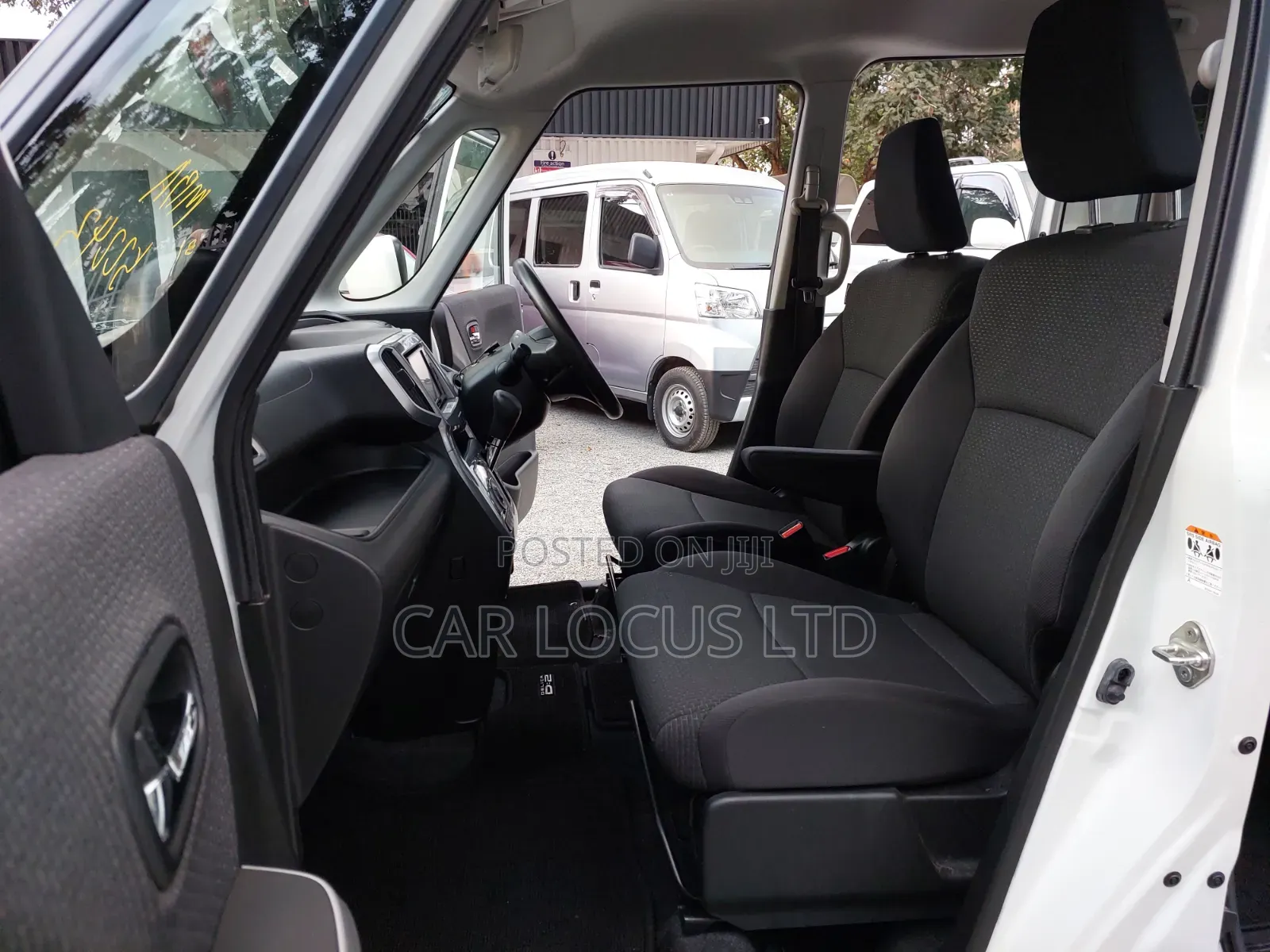 Mitsubishi Delica 2019 Pearl