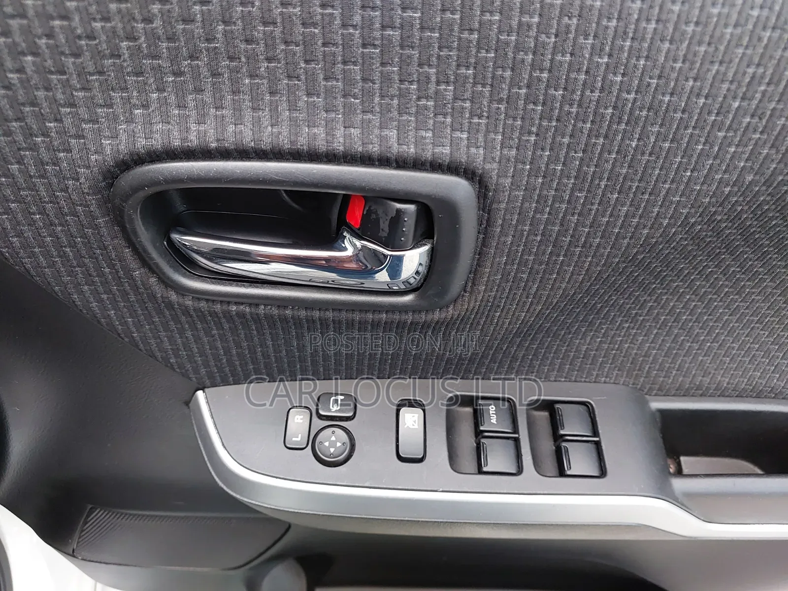 Mitsubishi Delica 2019 Pearl