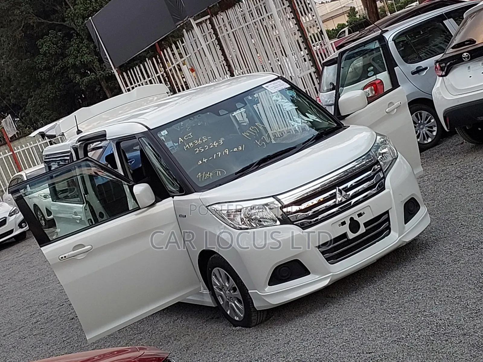 Mitsubishi Delica 2019 Pearl