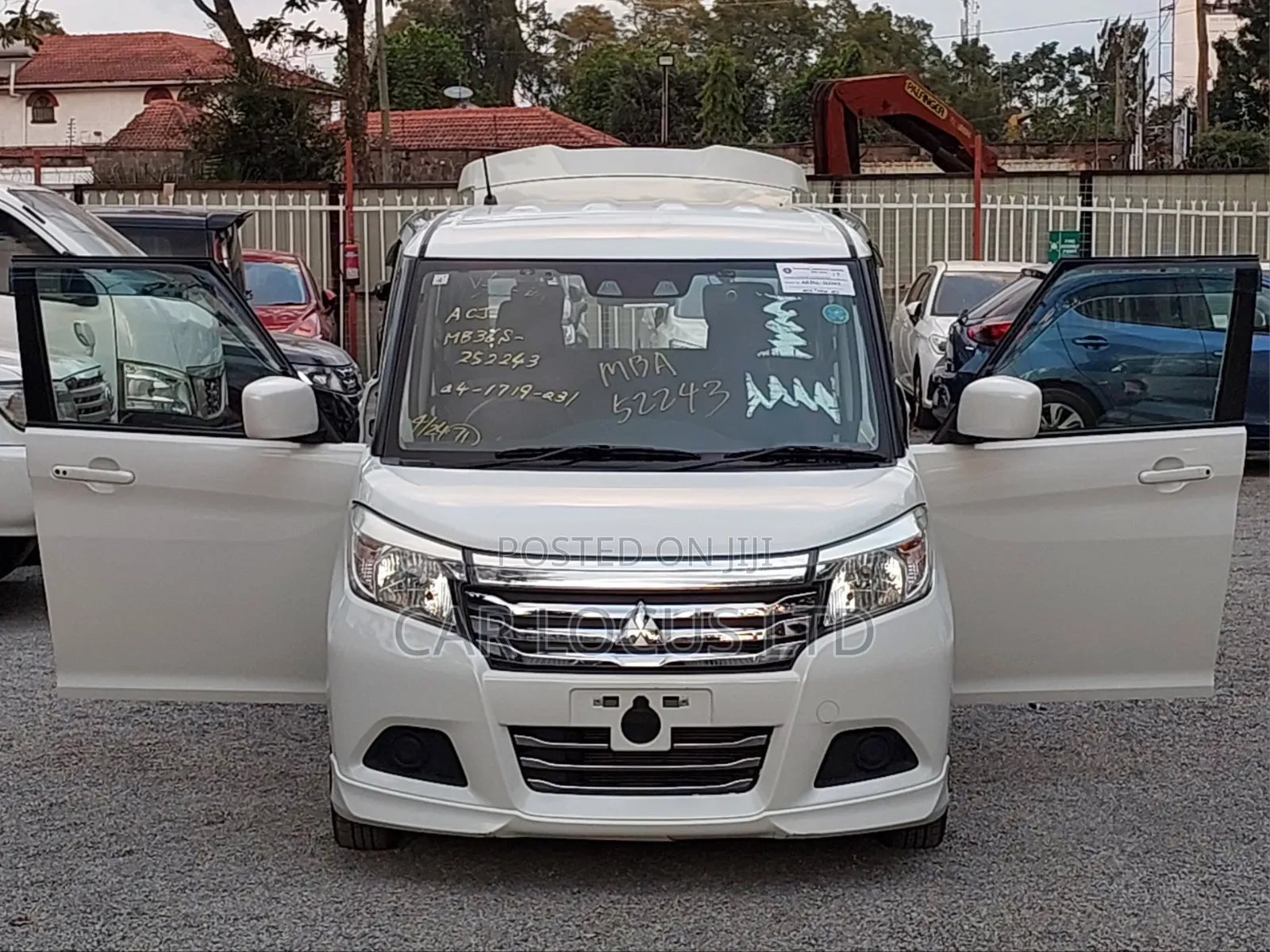 Mitsubishi Delica 2019 Pearl