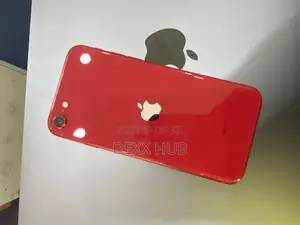 Apple iPhone SE (2022) 128 GB Red