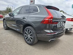 Volvo XC60 T5 Inscription AWD 2019 Black