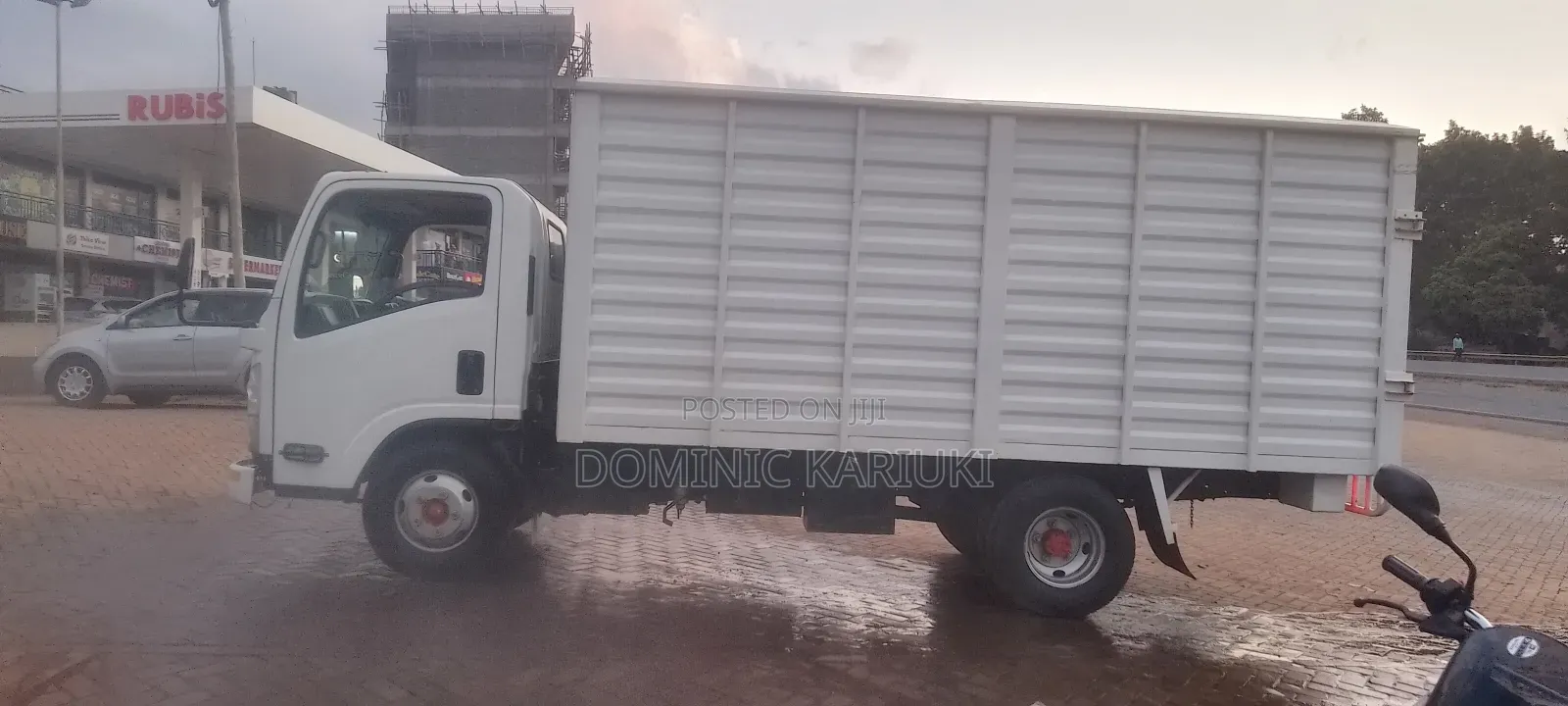 Isuzu NMR 2023 White