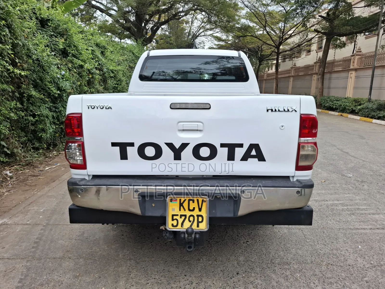 Toyota Hilux 2013 Off white