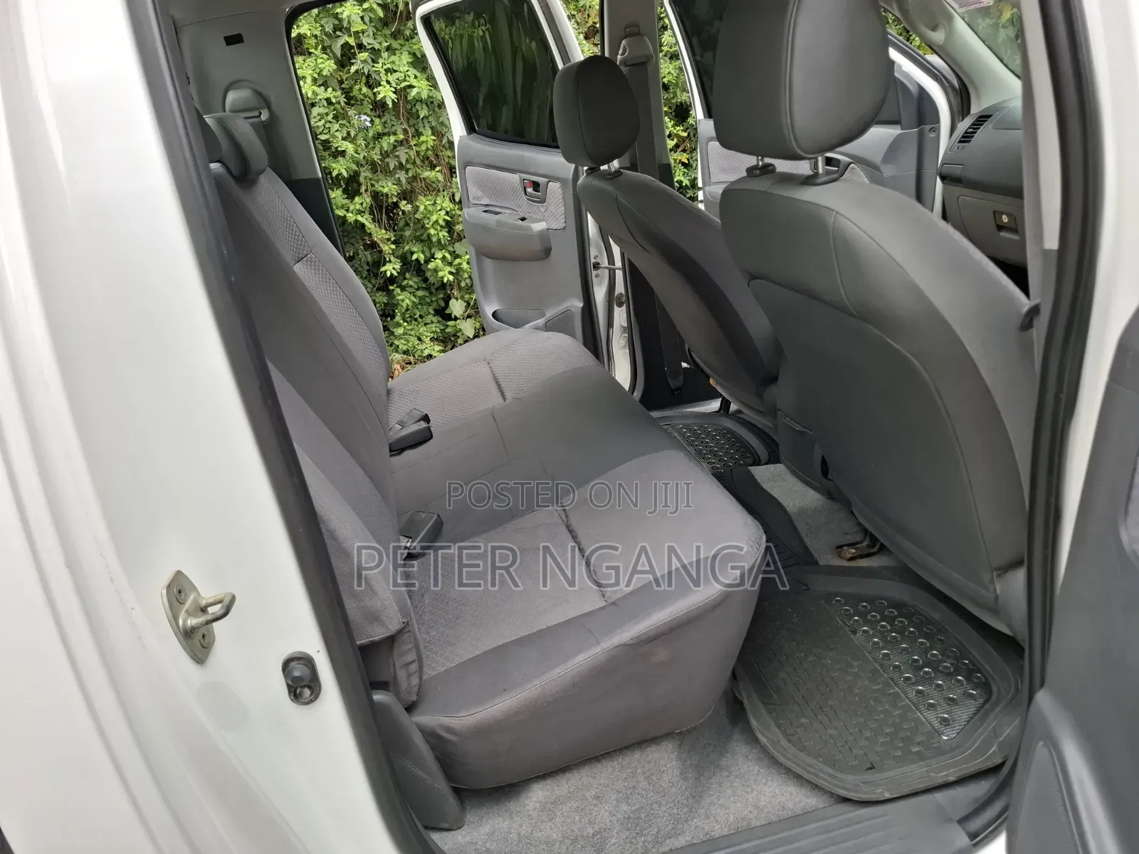 Toyota Hilux 2013 Off white