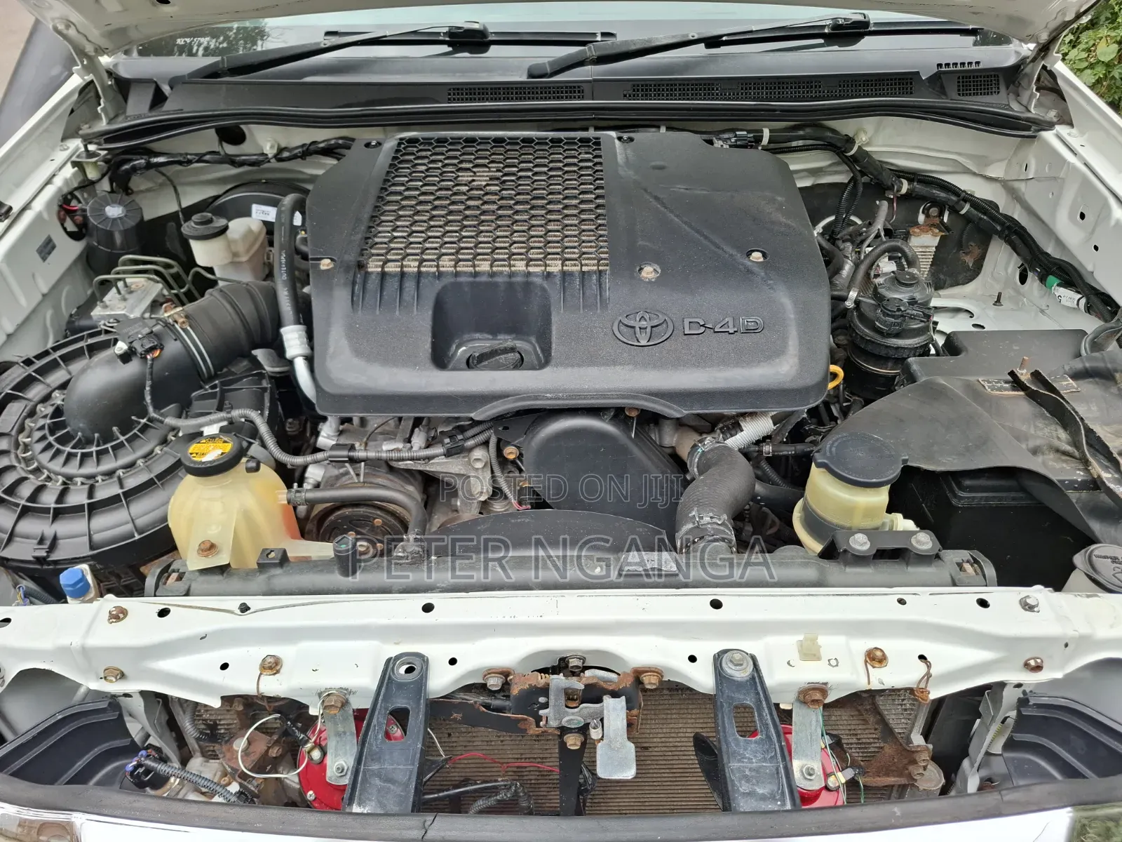 Toyota Hilux 2013 Off white