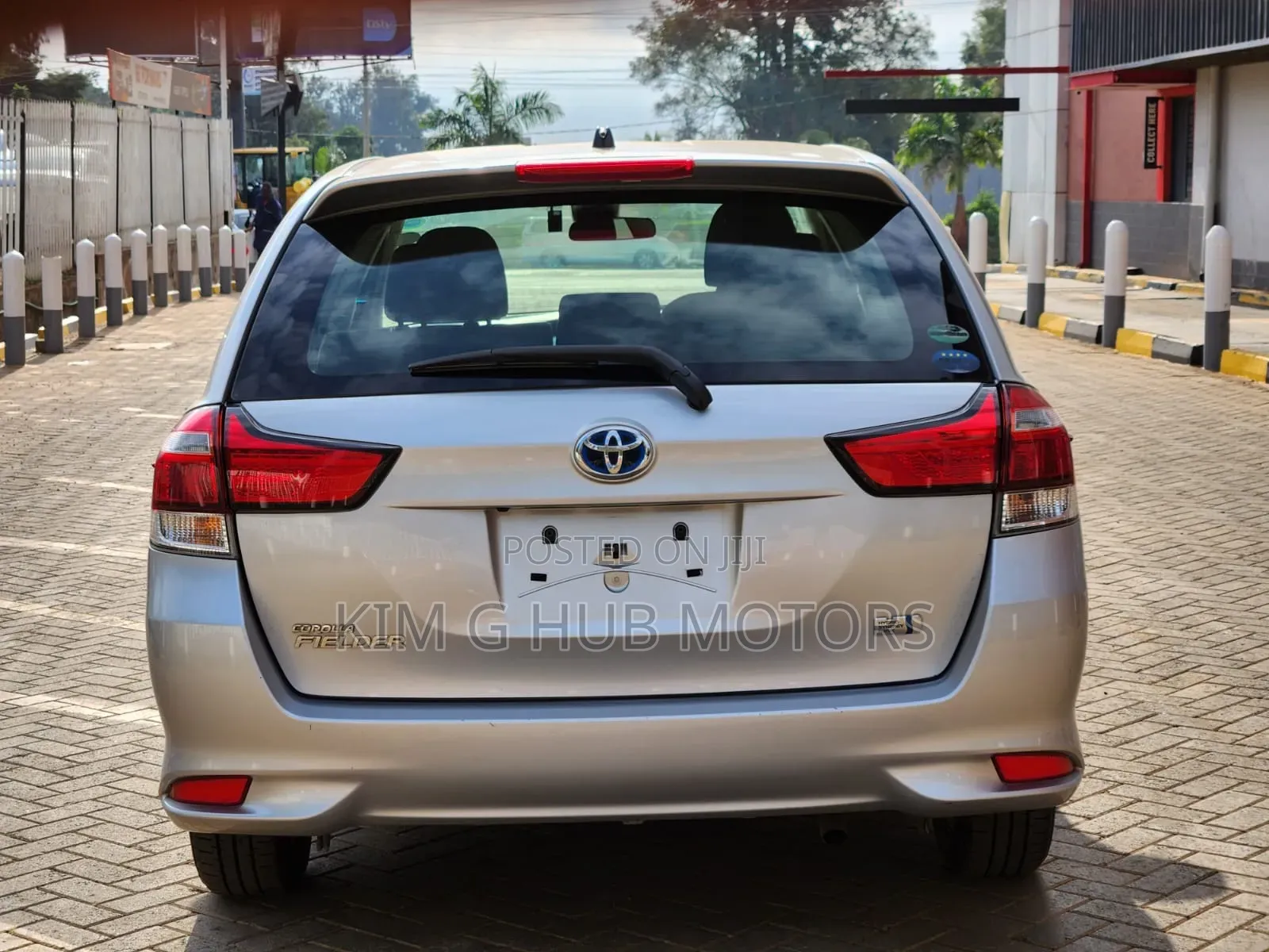 Toyota Corolla Fielder 2019 Silver