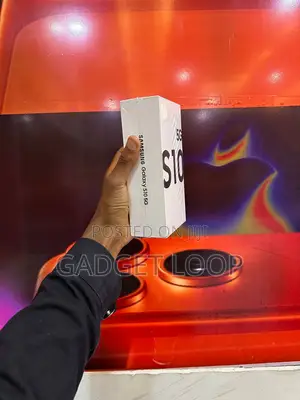 New Samsung Galaxy S10 128 GB