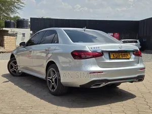Mercedes-Benz E300 2010 Silver