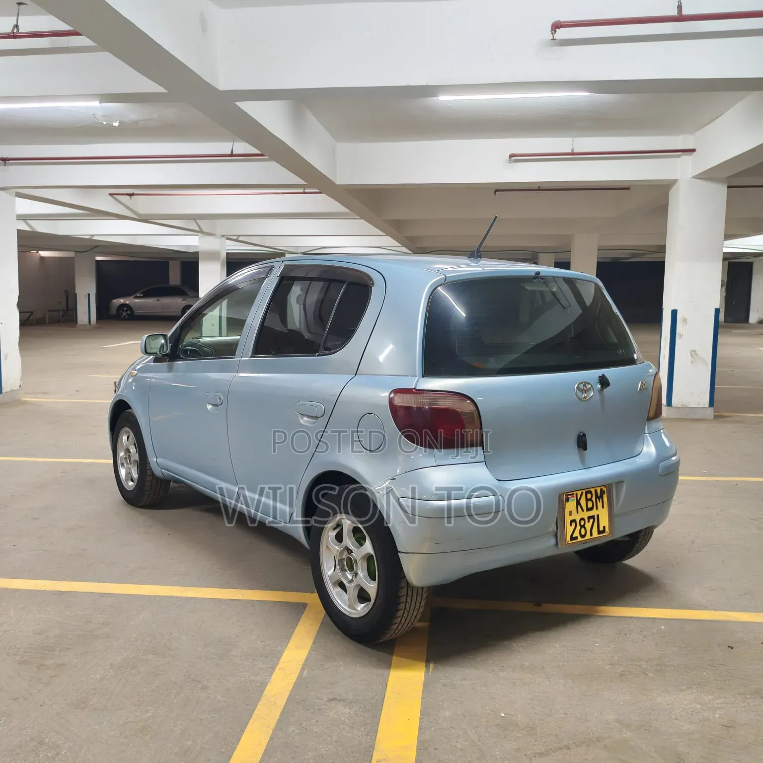 Toyota Vitz 2005 Ivory