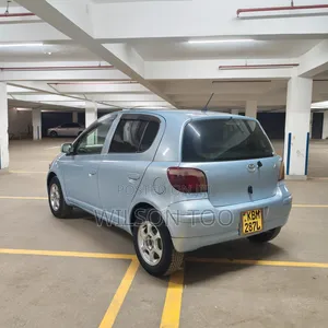 Toyota Vitz 2005 Ivory