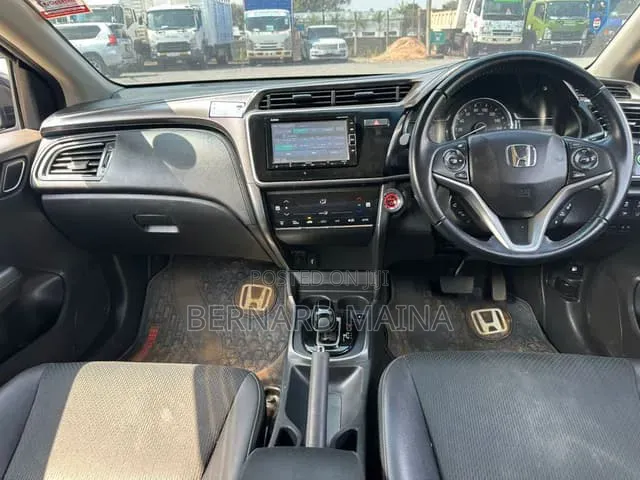 Nissan Serena 2016 Blue