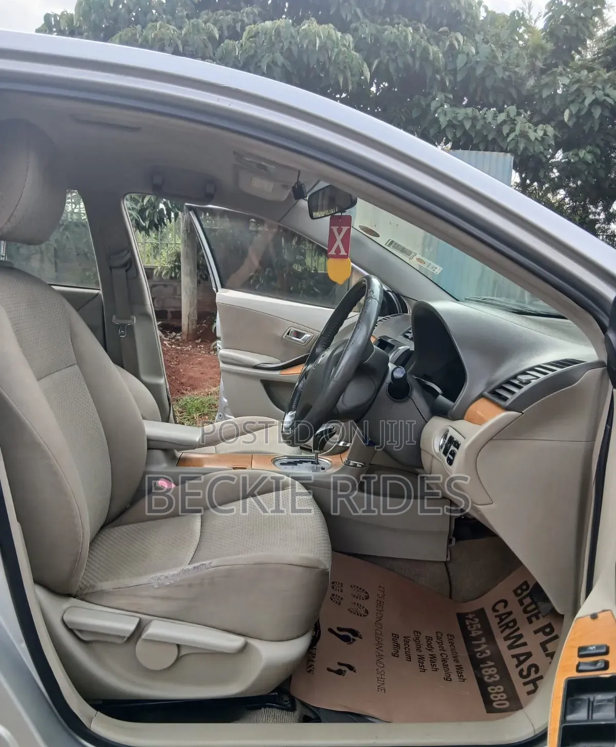 Toyota Premio 2010 Silver