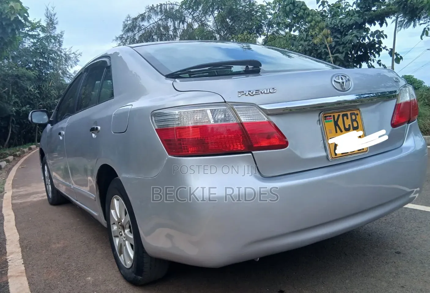 Toyota Premio 2010 Silver