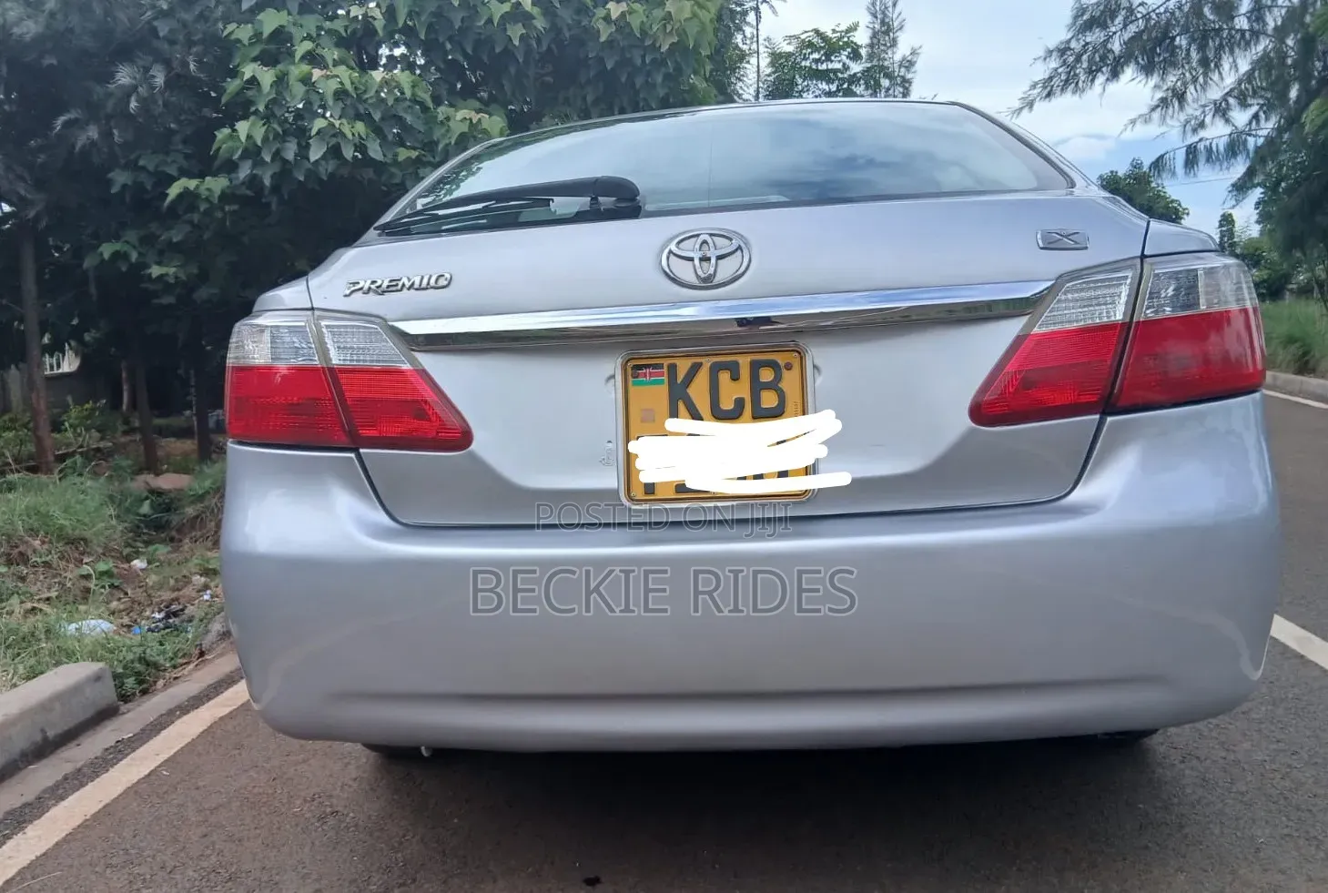 Toyota Premio 2010 Silver