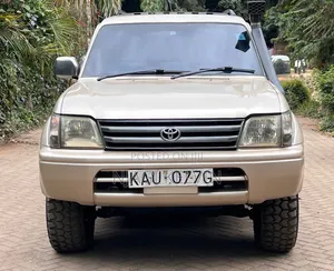 Toyota Land Cruiser Prado 3.0 D-4D 5dr 2001 Gold