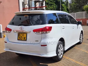 Toyota Wish 2012 Pearl