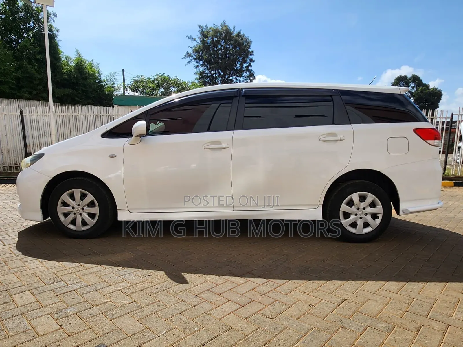 Toyota Wish 2012 Pearl
