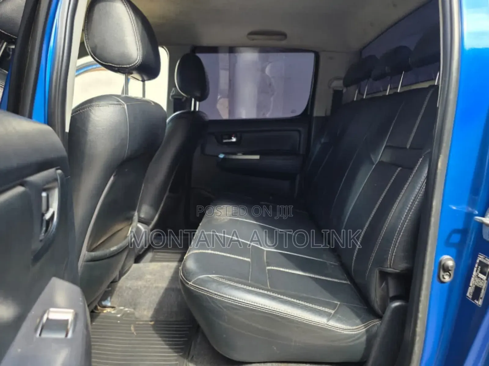 Toyota Hilux 2014 Blue
